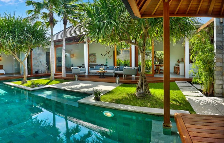 Villa with pool for sale Villa with pool for sale